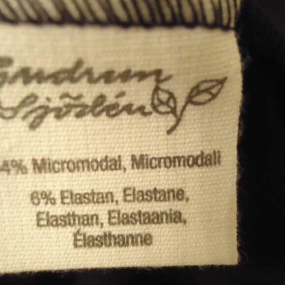 Gudrun Sjoden- Stretchy Purple Dress, Top is Medium, Skirt is Small. - Picture 5 of 13